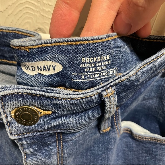 Old Navy Rockstar Women’s Skinny Jeans - Picture 2 of 6